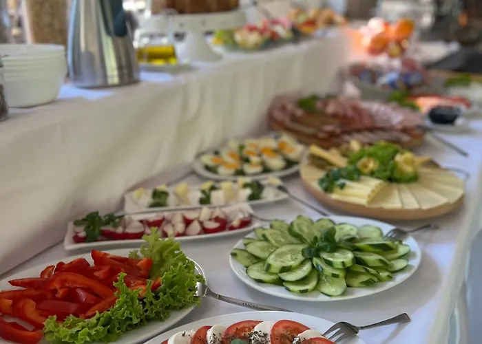 Promyk Wellness & فندق كارباش