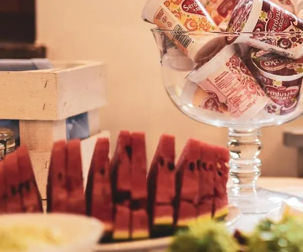 Promyk Wellness & فندق