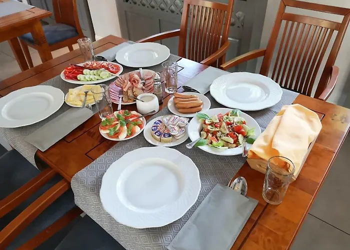 Promyk Wellness & فندق