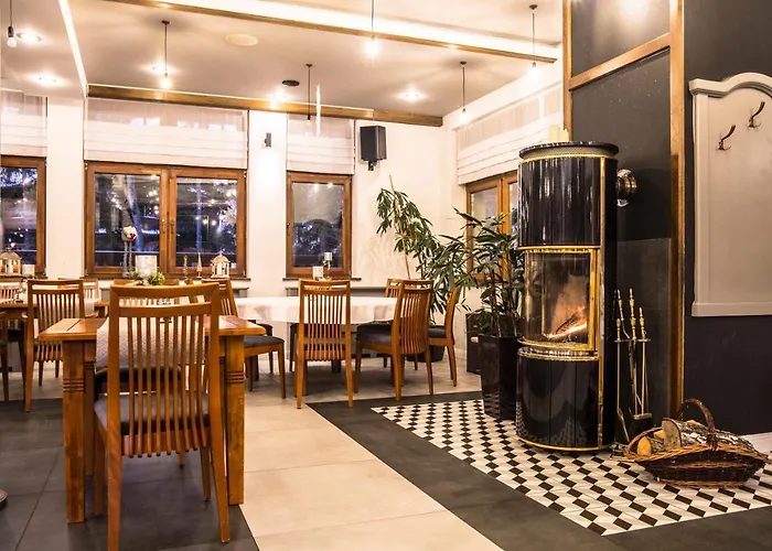 فندق Promyk Wellness & 3*