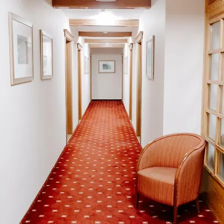 Hotel Promyk Wellness & 3*