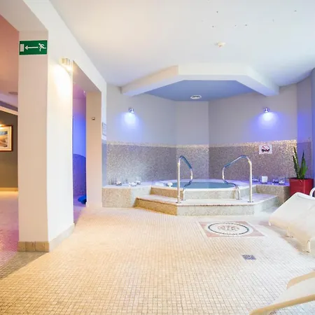 Promyk Wellness & Otel Karpacz